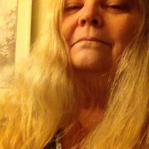 Meet your Posher, Carol